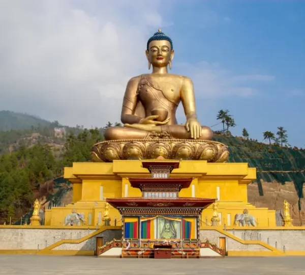 buddha dordenma statue bhutan
